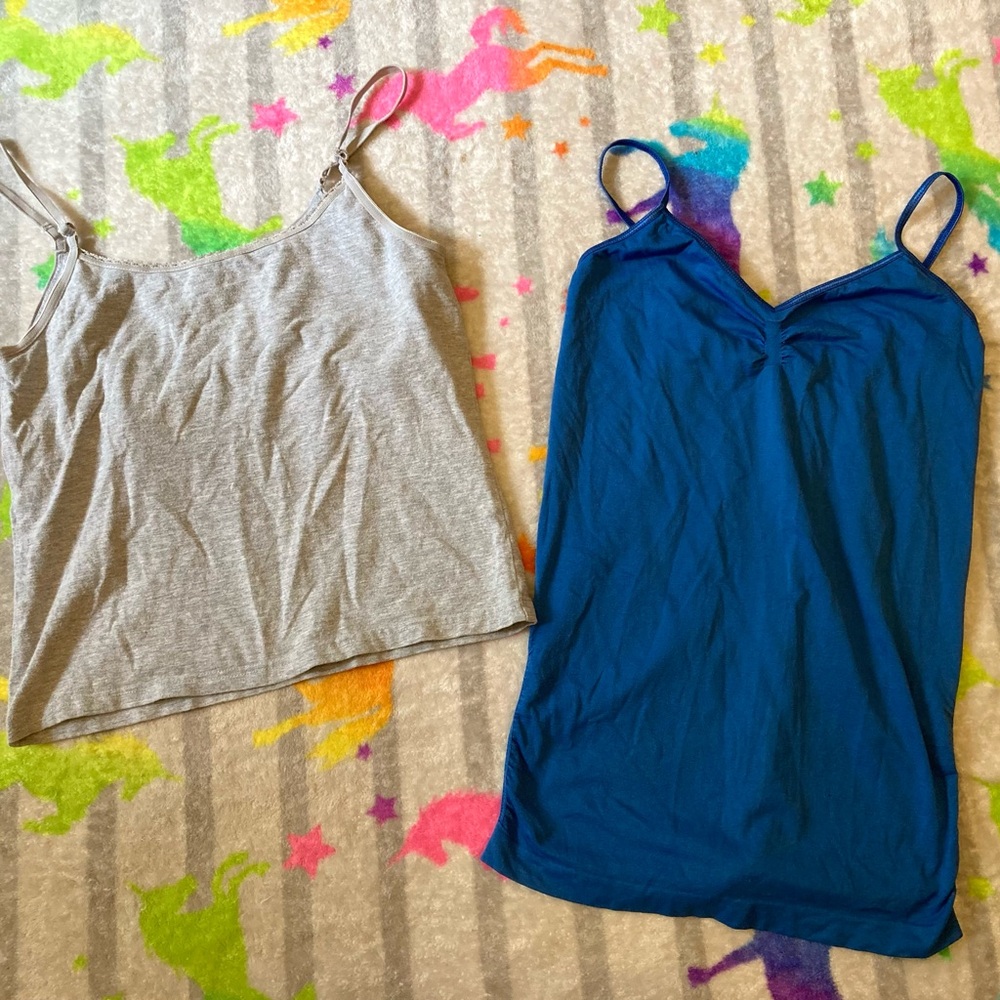 🫐 Bundle! 2 Tank Tops, size Medium